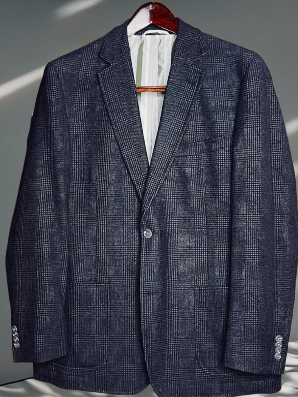 Bullock & Jones Men’s Charcoal Micro Plaid Blazer Sport Coat Notch Lapel 40R